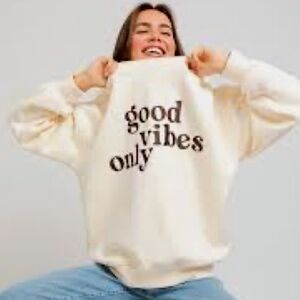 LE LIS White/Cream Embroidered "Good Vibes Only" Sweatshirt - Medium